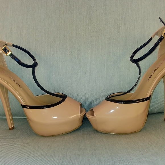 JustFab Stylish Stilettos, Size 8, Never Worn, tan with black trim - Picture 5 of 9